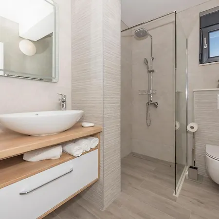 Sun Paradise Apartment *