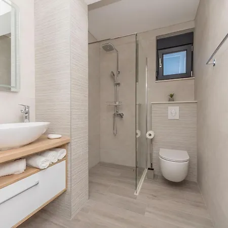 Sun Paradise Apartment *