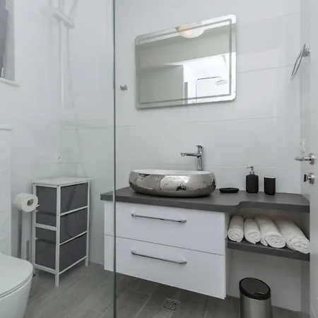 Sun Paradise Apartment *